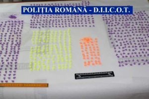 Reţea de traficanţi de droguri care acţiona în Braşov şi Bacău, destructurată