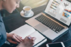 Tinerii pasionaţi de IT, ghidaţi în alegerea viitoarei cariere!