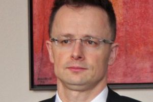 Căldură mare. Ministrul ungar de Externe, Peter Szijjarto,  denunţă paşi înapoi în ce priveşte drepturile minorităţilor în România