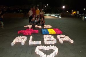 Video| Crucea Roşie, 143 de ani de la înfiinţare, o inimă simbolică pentru Alba, în faţa Catedralei Încoronării