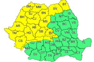 Cod galben de furtună, grindină şi vijelii, în Bihor şi alte judeţe