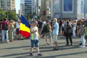 Miting de protest in Piata Victoriei impotriva adoptarii de catre Guvern a OUG privind Codul Administrativ