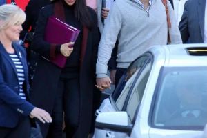 De ce a fost criticat Prinţul William în fotografia de la botezul lui Archie: „E nepoliticos şi lipsit de respect”