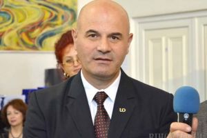Retrospectiva săptămânii, prin ochii lui Bihorel: Explicaţia Pleşuvului pentru demisia din fruntea Sorbonicii