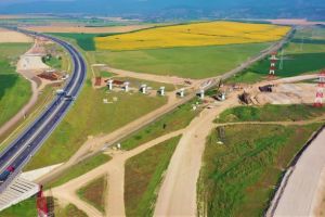 Asociaţia Pro Infrastructura: Avansul pe autostrada Sebeş-Turda lotul 1 este insesizabil, chiar dacă Pizzarotti a promis deschiderea parţială a circulaţiei până la finalul anului