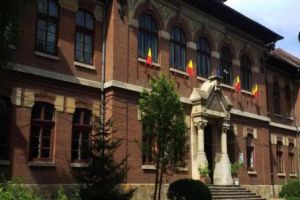 Unul din trei elevi a picat bac-ul în Argeş!