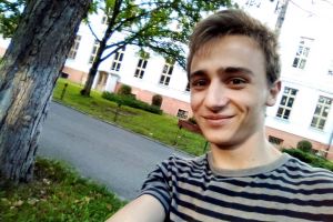 Adolescentul care s-a spânzurat la Oradea a luat peste 9 la Bac! Ionatan voia să studieze aviaţia în China (VIDEO)