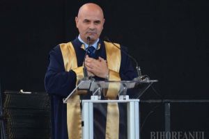 Senat fără cap: Care este adevăratul motiv pentru care a demisionat şeful Senatului Universităţii din Oradea
