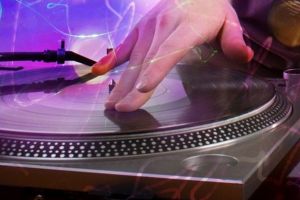 Robu despre muzica în noapte: Cine pretinde linişte nu înţelege cum e viaţa într-un oraş viu!