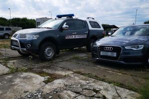 FOTO. Autoturism căutat de autorităţile din Marea Britanie, depistat la PTF Petea