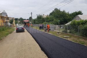 Lucrări de asfaltare din fonduri europene pe mai multe străzi din comuna Moara