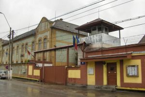 Campionat de fotbal la închisoare. La penitenciarul Aiud, echipe din trei centre de detenţie îşi dispută primul loc