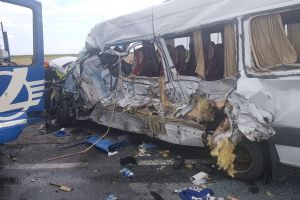 FOTO & VIDEO Accident cu 16 victime! Șase vehicule au fost implicate