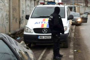 Gaşcă de puştani nebuni, spartă de mascaţi la Câmpulung!