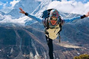 O suceveancă, prima româncă ce a urcat pe Everest, cel mai înalt munte din lume