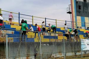 Galeria Flacărei Moreni recondiţionează stadionul echipei iubite!
