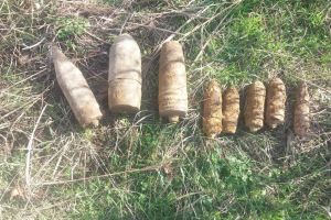 Proiectile descoperite de culegători de ciuperci, la Tulgheş