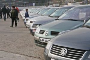 Numarul inmatricularilor de autoturisme a scazut in Romania cu aproape 2%, in S1