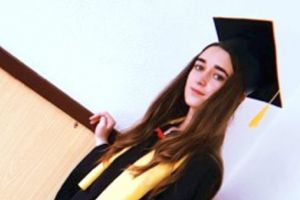 Elevă model: are 15 ani şi îşi doreşte să ajungă medic neurochirurg!