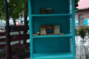 Nu mai dăm niciun „RESTART”. Unii piteşteni fură şi cărţile de pe terase!