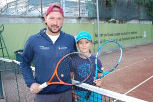 Micuţa Maya Rotari obţine o victorie muncită