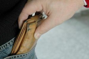 Recomandări pentru prevenirea furturilor din buzunare