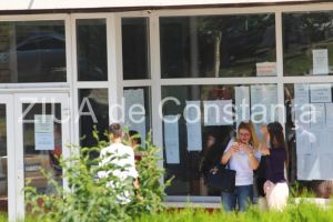 Emotii mari pentru viitorii liceeni. Astazi are loc repartizarea computerizata in invatamantul liceal de stat 