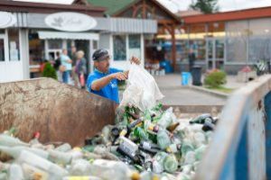 Bilanţ colectare de deşeuri electronice şi sticle În prima jumătate din 2019 s-au adunat mai multe deşeuri decât în tot anul trecut