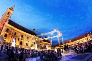 Weekend ”la modă” în Sibiu – Evenimente de top şi party-uri spectaculoase în oraş