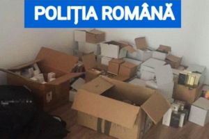 Mii de parfumuri şi sute de haine contrafăcute, confiscate în urma unor percheziţii, în Braşov