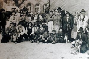 Ţiganul, purcelul şi căţelul...