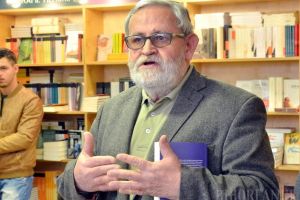 Polemica din redacţia Familia se ascute: Directorul Ioan Moldovan cere demisia redactorului Ion Simuţ, după ce acesta a criticat inerţia revistelor literare