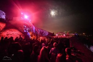 Cetatea Deva se transformă din nou în scenă pentru cea de-a doua ediţie a Festivalului Citadela!