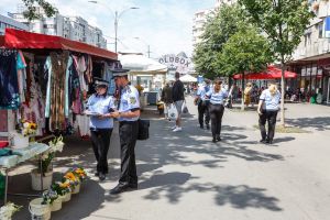 Sancţiuni de peste 22.000 de lei aplicate de Poliţia Locală în cartierul Mărăşti