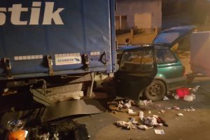 Judetul Dolj: autoturism, coliziune cu un tir. Au rezultat 3 victime
