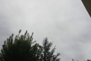 Meteo: Ploi, descarcari electrice si grindina prognozate pentru astazi