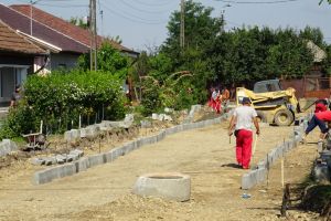 Investiţie de un milion de euro: Două străzi din cartierul Ioşia, în curs de modernizare (FOTO)