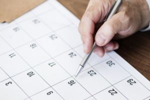 Bugetarii ar putea avea o nouă minivacanţă