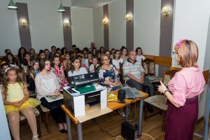 Centru de voluntariat condus de nişte tineri înfiinţat la Botoşani