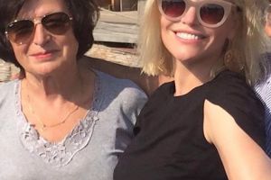 Cu ce se ocupă părinţii Loredanei Groza