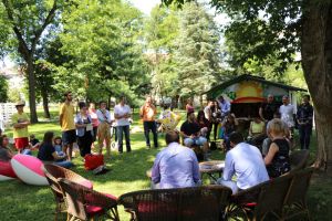 Biblioteci estivale şi activităţi pentru copii în parcurile arădene