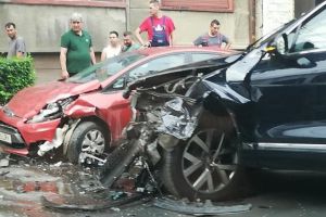 Ministrul Transporturilor a ajuns a ajuns la spital în urma unui accident rutier în Capitală