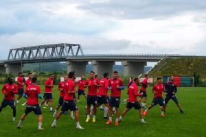 După 21 de ani, Chindia revine în Liga 1, cu un debut la Mediaş