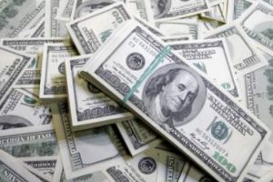 Cercetari in cazul plasarii de bancnote contrafacute in mai multe judete din tara