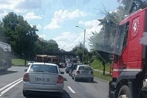 FOTO. Trafic îngreunat pe Drumul Botizului, din cauza unui accident