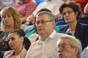 Senatul Universităţii din Oradea are un nou preşedinte: Vasile Aurel Căuş a fost ales din primul tur al alegerilor