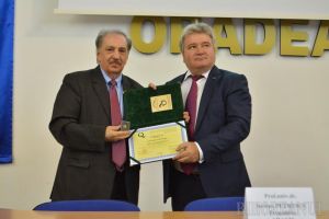 Ceremonie la Universitate: Preşedintele ARACIS a venit la Oradea, ca să predea certificatul de încredere ridicată (FOTO / VIDEO)