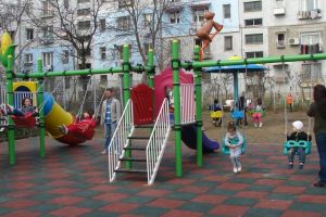 Controale la locurile de joacă din toată ţara – Deficienţe găsite şi la cele din Sibiu