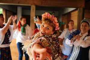 FOTO ASTRA Multicultural a tras zeci de mii de oameni în Muzeul în Aer Liber