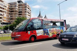 OTL ieftineşte la 10 lei turul oraşului cu autobuzul turistic